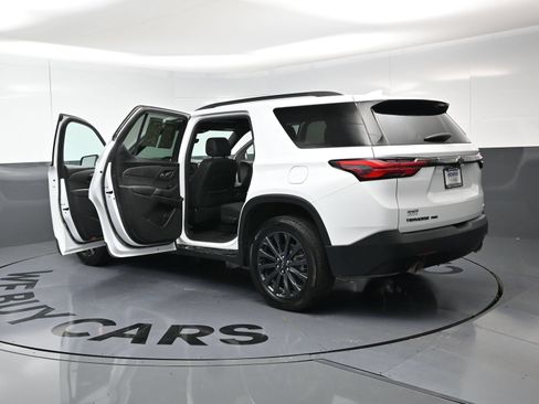 Used 2023 Chevrolet Traverse RS AWD/4WD image 29
