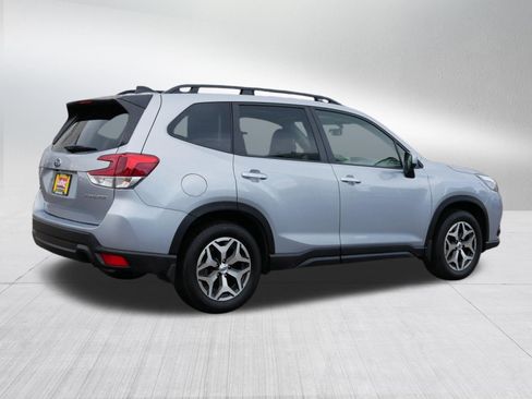 Certified 2024 Subaru Forester Premium AWD/4WD image 7