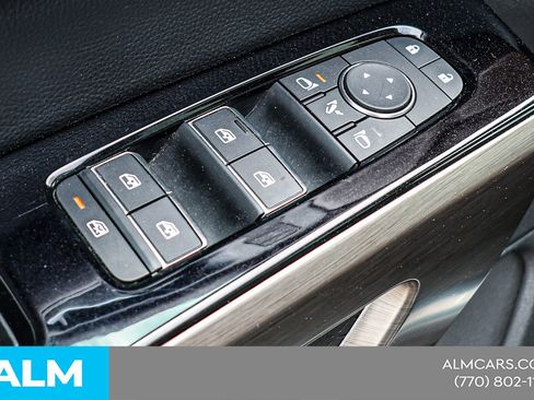 Used 2024 Nissan Pathfinder Platinum image 42