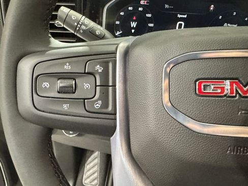 New 2026 GMC Sierra 1500 Elevation image 18