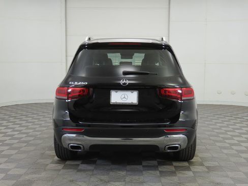 Certified 2023 Mercedes-Benz GLB 250 image 6