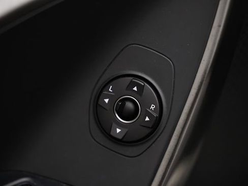 Used 2018 Hyundai Santa Fe Sport image 15