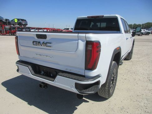 New 2026 GMC Sierra 3500 Denali Ultimate AWD/4WD image 5