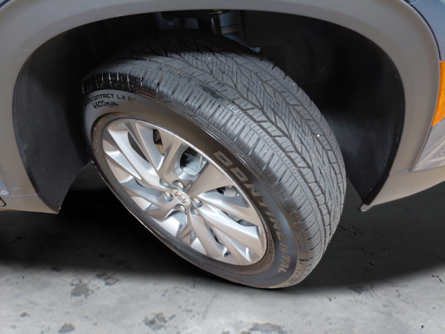 Used 2025 Buick Enclave Preferred FWD image 10
