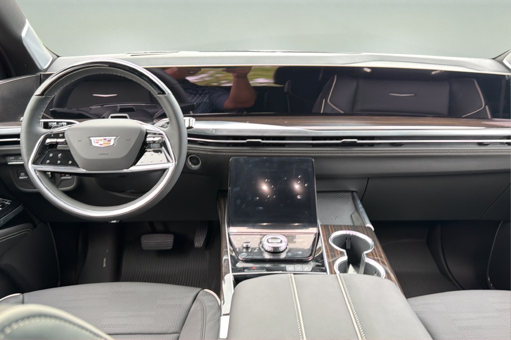 New 2027 Cadillac Escalade Luxury w/ Touring Package RWD image 15