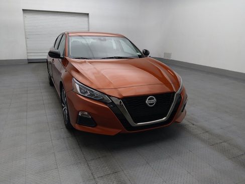 Used 2021 Nissan Altima 2.5 SR FWD image 14