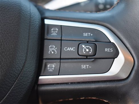 Used 2022 Jeep Compass Limited image 30