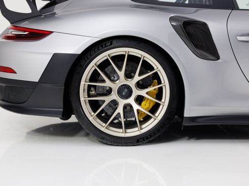 Used 2018 Porsche 911 GT2 RS RWD image 12
