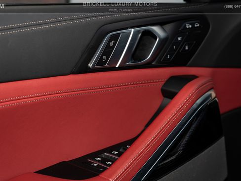 Used 2025 BMW X6 M60i w/ Climate Comfort Package image 55