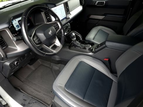 Used 2021 Ford Bronco First Edition image 9