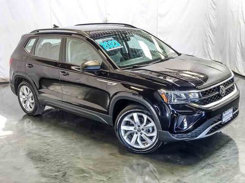 Used 2023 Volkswagen Taos S AWD/4WD image 6