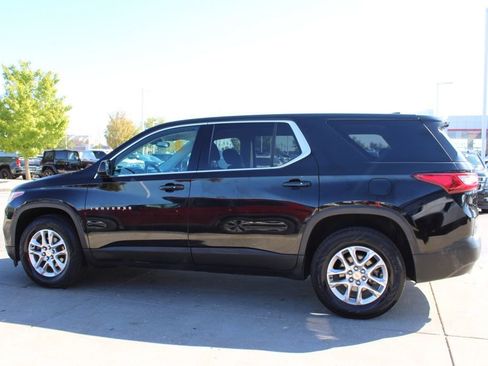 Used 2020 Chevrolet Traverse LS image 4