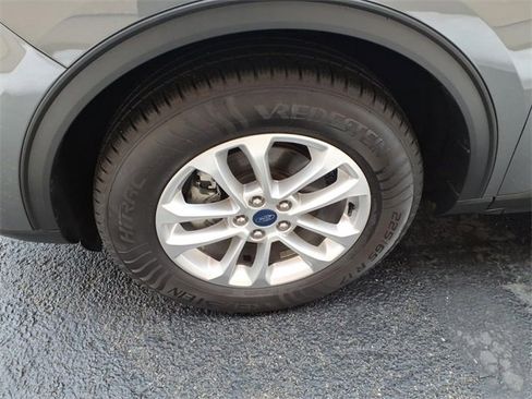 Used 2021 Ford Escape S image 9