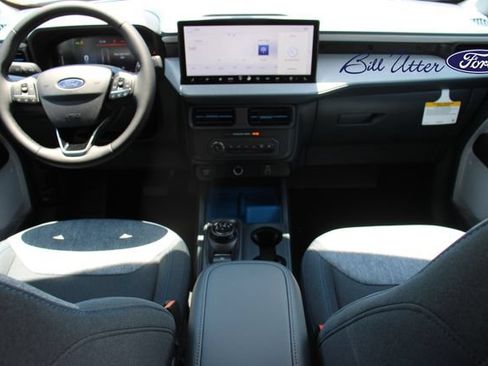 New 2026 Ford Maverick XLT w/ XLT Luxury Package FWD image 11