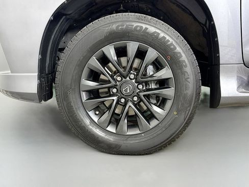 Certified 2023 Lexus GX 460 Premium w/ Premium Package AWD/4WD image 32