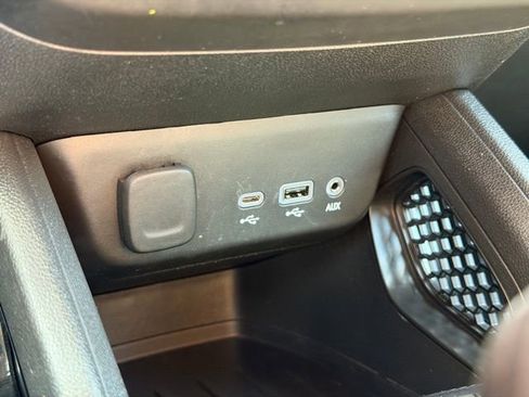 Certified 2023 Chevrolet TrailBlazer LT w/ Convenience Package image 16