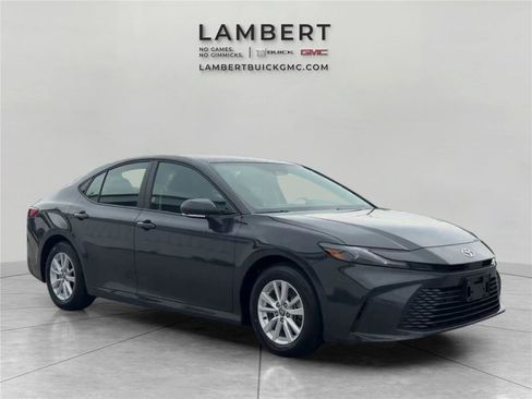 Used 2026 Toyota Camry LE FWD image 7
