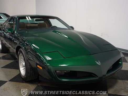 Used 1991 Pontiac Firebird Formula image 20