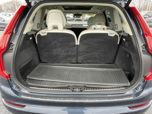 Used 2020 Volvo XC90 T5 Momentum w/ Protection Package Premier image 10