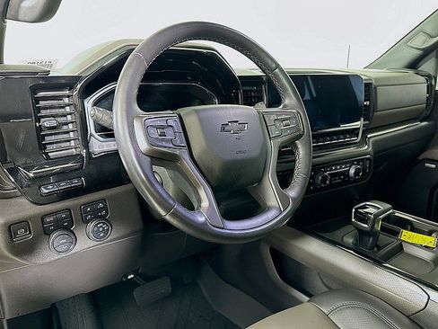 Used 2023 Chevrolet Silverado 1500 ZR2 w/ Technology Package image 9