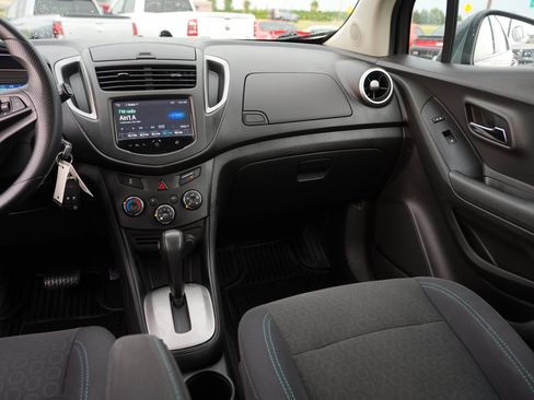 Used 2016 Chevrolet Trax LS FWD image 21