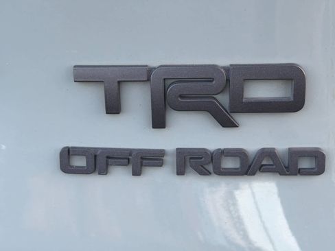 Used 2020 Toyota RAV4 TRD Off-Road image 27