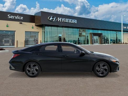 New 2026 Hyundai Elantra Sport FWD image 7