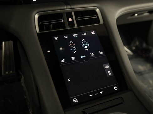 New 2026 Porsche Taycan 4S image 24