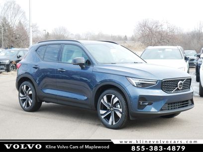 New 2026 Volvo XC40 B5 Plus w/ Climate Package