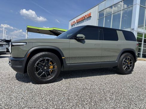 Used 2027 Rivian R2 Performance Dual AWD/4WD image 2