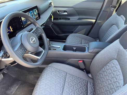 New 2026 Nissan Kicks SV image 18