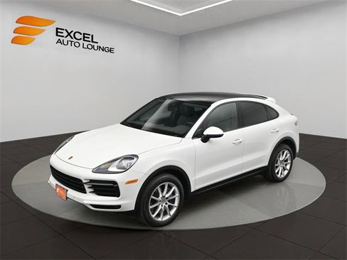 Used 2023 Porsche Cayenne Coupe image 50