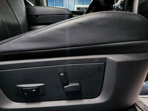 Used 2018 RAM 2500 Laramie w/ Sport Appearance Group image 17