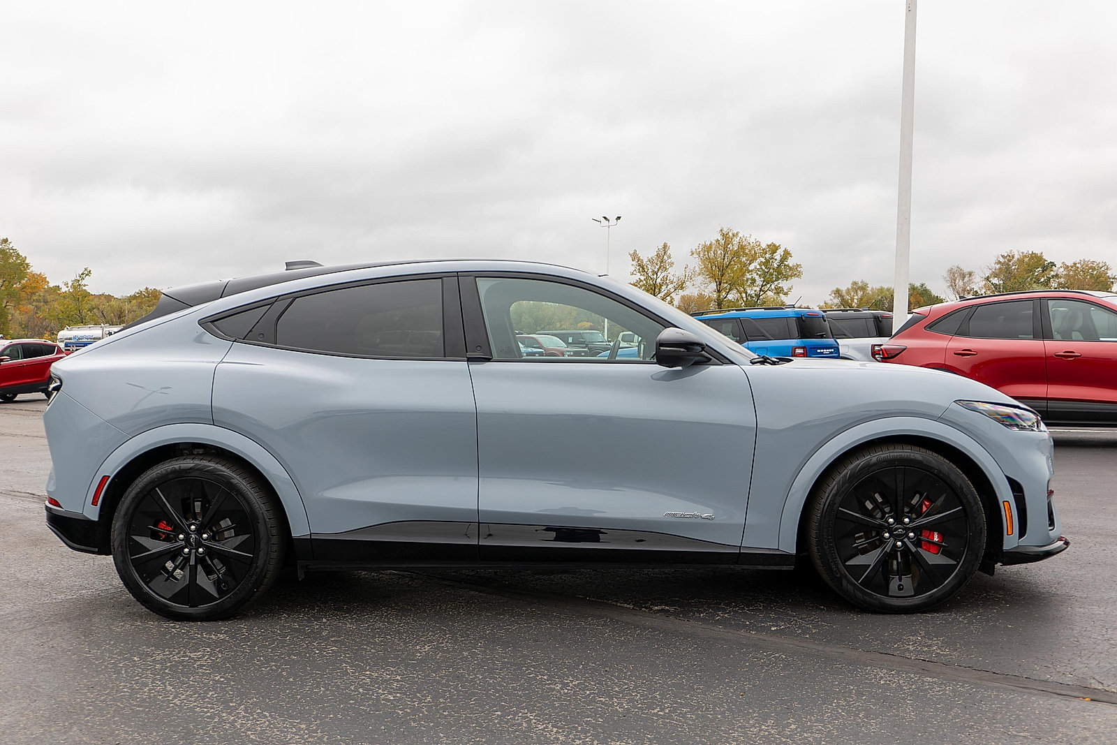 Used 2025 Ford Mustang Mach-E GT AWD/4WD image 5