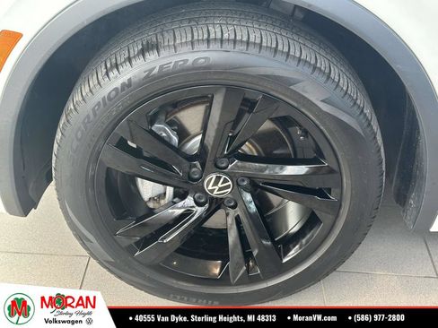 Certified 2023 Volkswagen Tiguan SE R-Line AWD/4WD image 8