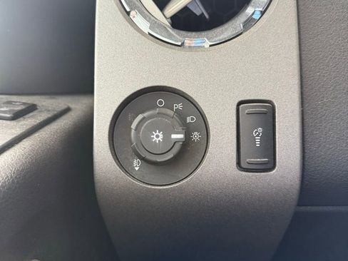 Used 2011 Ford F350 Lariat w/ Lariat Interior Pkg image 28