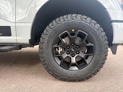 New 2026 Ford F150 XLT w/ FX4 Off-Road Package AWD/4WD image 4