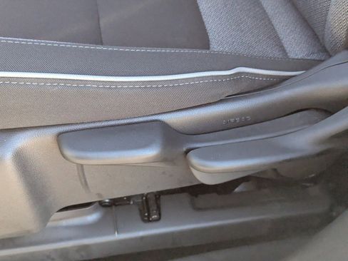 Used 2024 Chevrolet TrailBlazer LT w/ Driver Confidence Package image 24