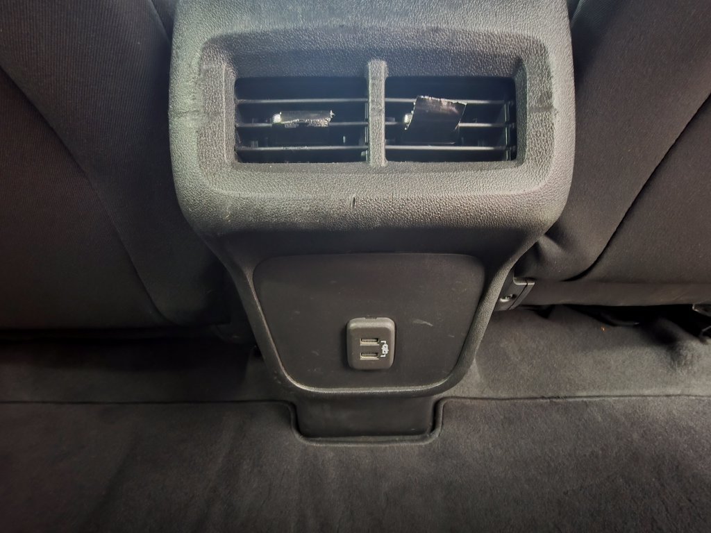 Used 2022 Chevrolet Equinox LS w/ LS Convenience Package FWD image 19