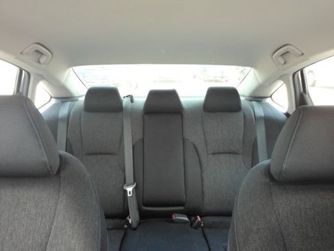 Used 2025 Honda Accord LX image 33