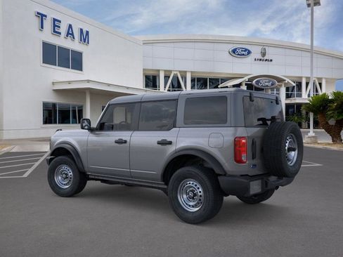 New 2025 Ford Bronco 4-Door image 4