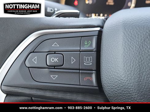 New 2025 Jeep Grand Cherokee Altitude image 14