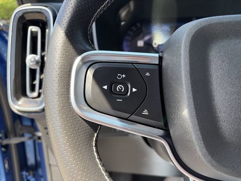 Used 2021 Volvo XC40 P8 Recharge w/ Advanced Package AWD/4WD image 36