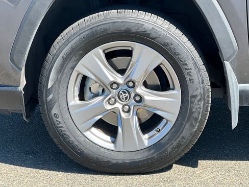 Certified 2024 Toyota RAV4 XLE w/ Convenience Package image 31