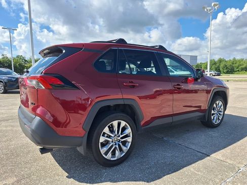 Used 2024 Toyota RAV4 XLE Premium FWD image 5