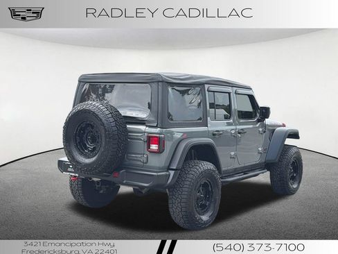 Used 2021 Jeep Wrangler Unlimited Rubicon w/ Cold Weather Group AWD/4WD image 20