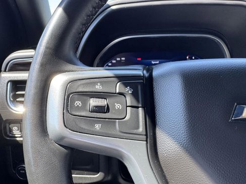 Used 2023 Chevrolet Suburban LT RWD image 19