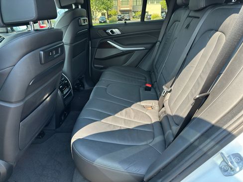 Used 2019 BMW X5 xDrive50i w/ M Sport Package AWD/4WD image 20