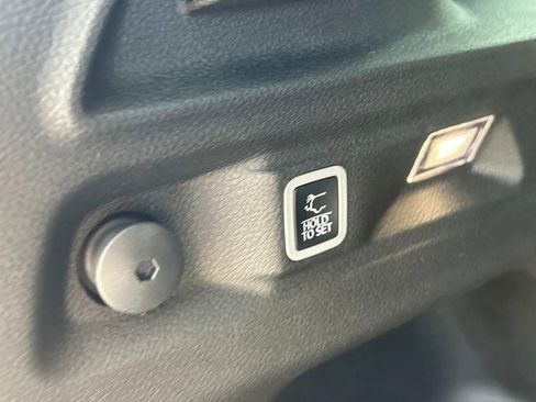 New 2025 Jeep Grand Cherokee L Altitude image 7