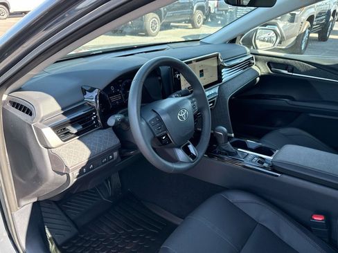 Used 2026 Toyota Camry XLE FWD image 10